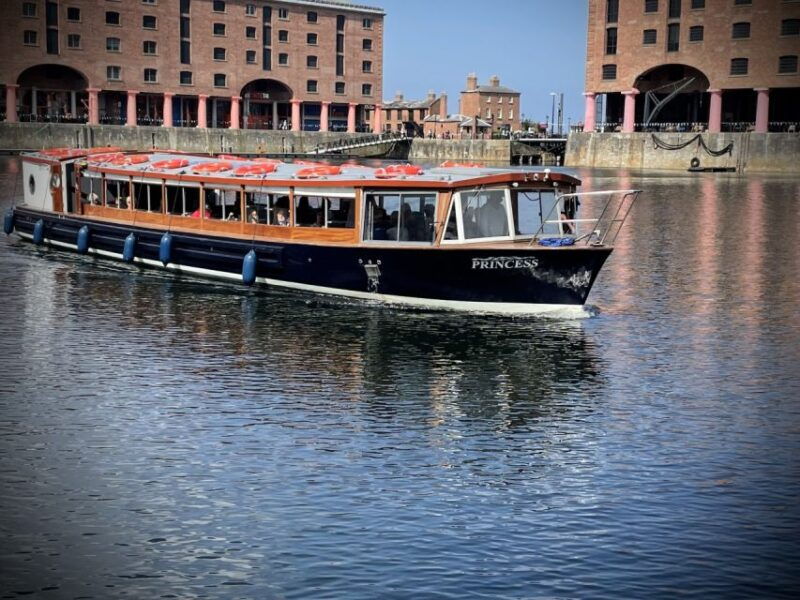 liverpool-albert-docks-sightseeing-cruise-with-commentary