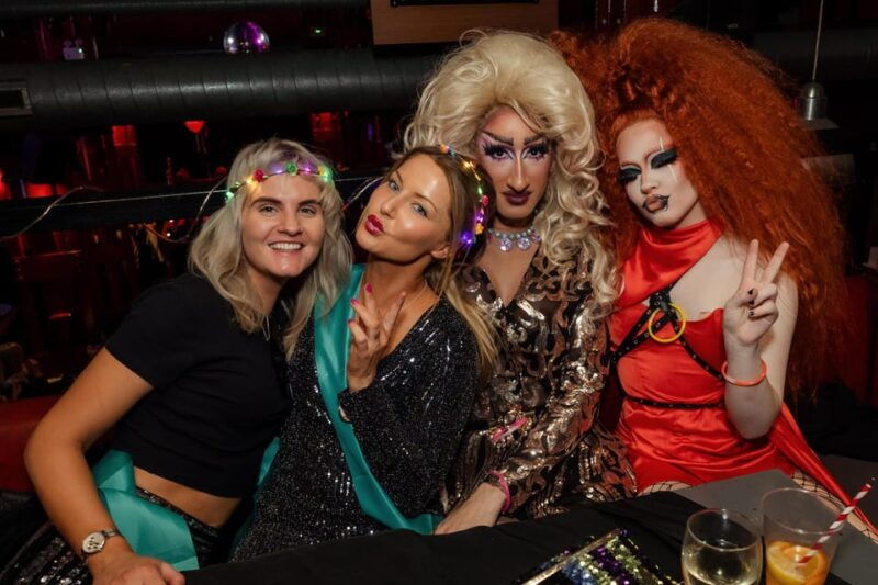 liverpool-drag-queen-cocktail-masterclass-at-funnyboyz