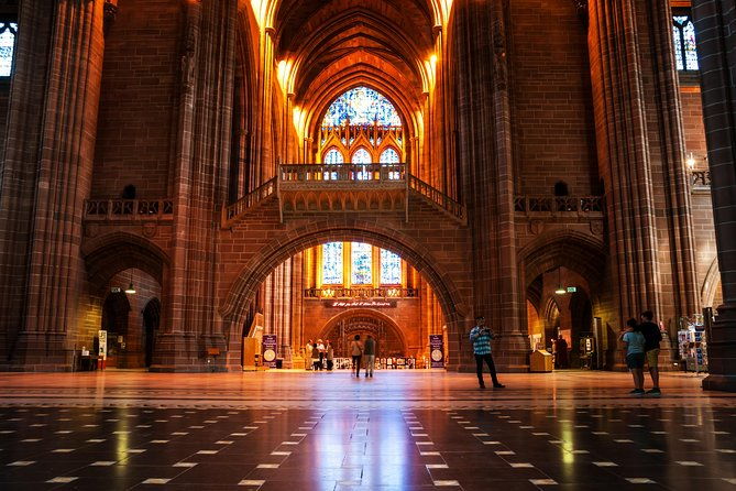 liverpool-highlights-hidden-gems-private-tour-with-a-local