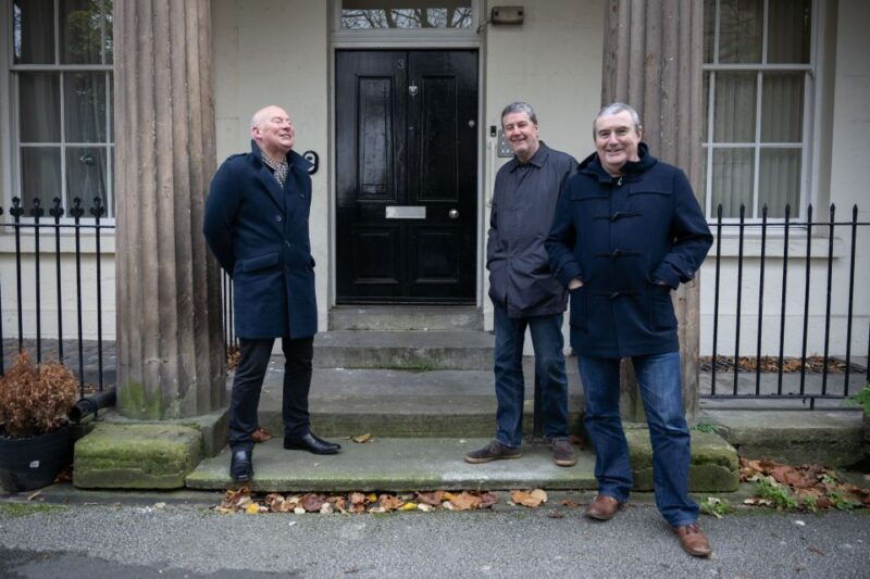 liverpool-music-icons-tour-with-90s-band-the-farm