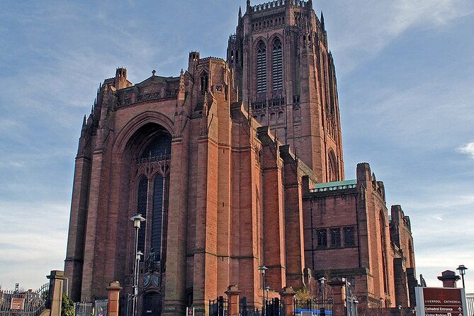 liverpool-private-city-tour-and-chester-city