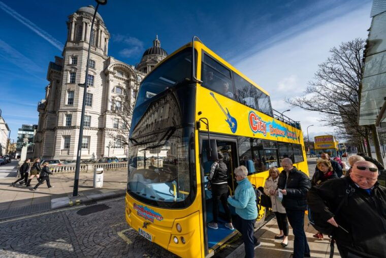liverpool-river-cruise-and-hop-on-hop-off-bus-tour