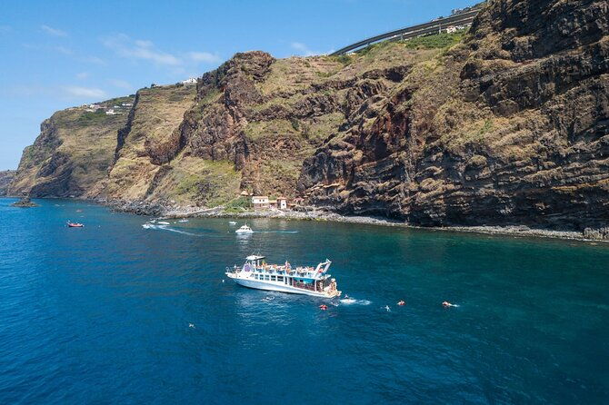 living-sea-boat-trip-in-madeira-from-funchal