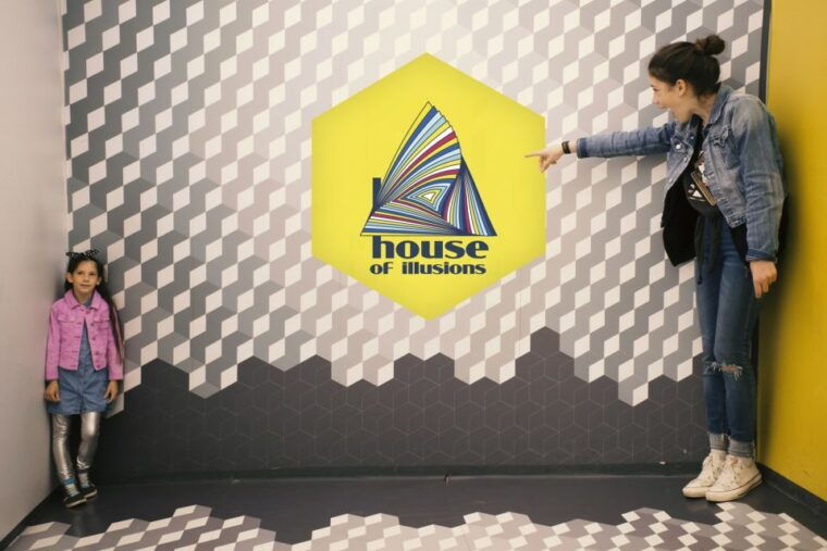 ljubljana-house-of-illusions-entrance-ticket