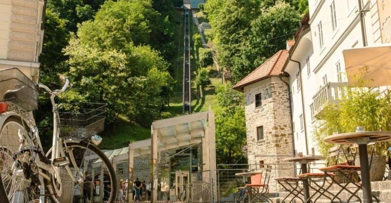 ljubljana-insta-perfect-walk-with-a-local