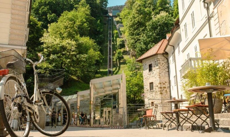 ljubljana-insta-perfect-walk-with-a-local