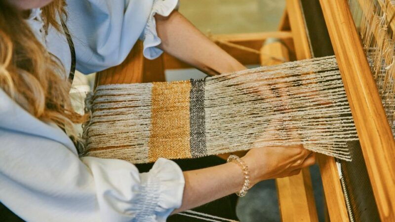 ljubljana-interactive-workshop-with-experienced-weaver