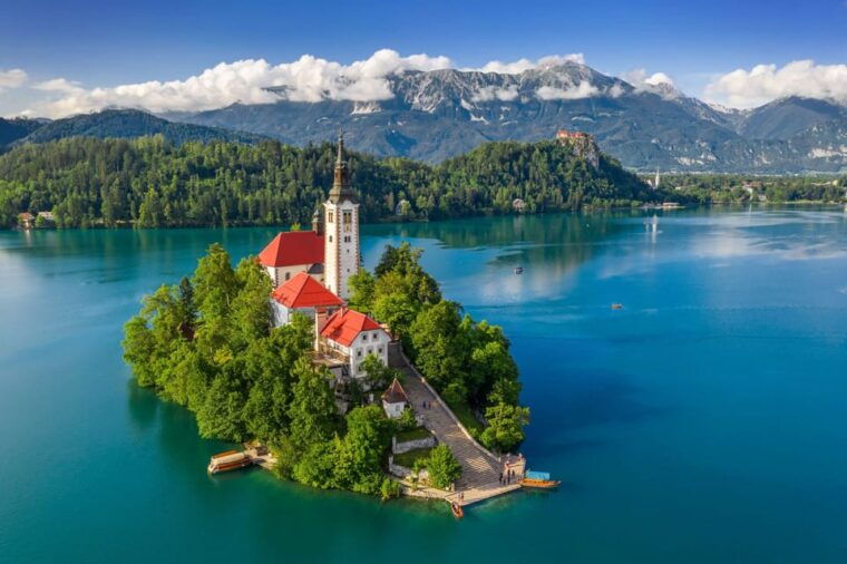 ljubljana-lake-bled-postojna-cave-and-predjama-day-tour