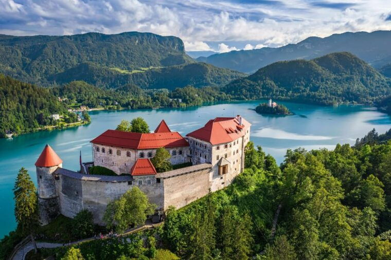ljubljana-lake-bled-postojna-cave-and-predjama-day-tour