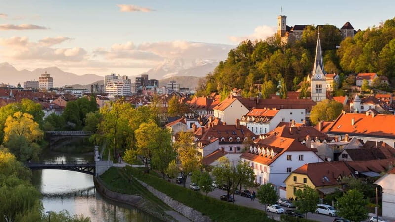 Ljubljana: Old Town Private Walking Tour with a Local Guide - Who Should Consider This Tour?