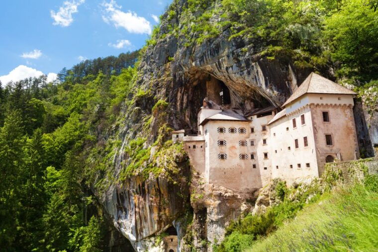 ljubljana-postojna-cave-predjama-castle-tickets-and-tour