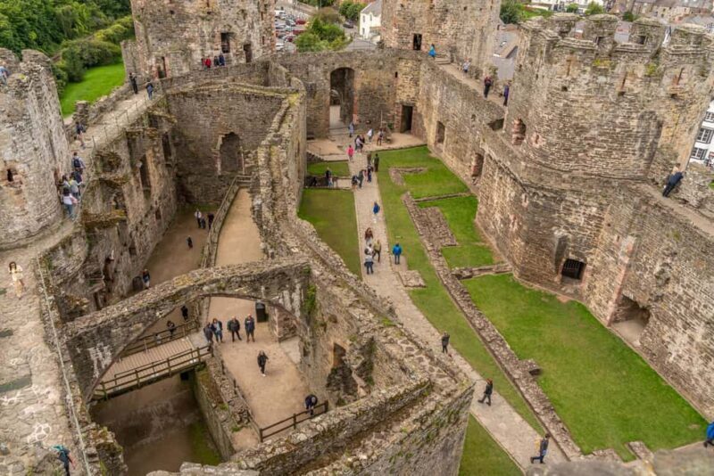 Llandudno Gateway: Private Snowdonia, Castles & Portmeirion - Discovering North Wales with a Private Guide