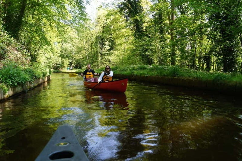 Llangollen: Canoe Hire on the Llangollen Canal - An In-Depth Look at the Canoe Hire Experience in Llangollen