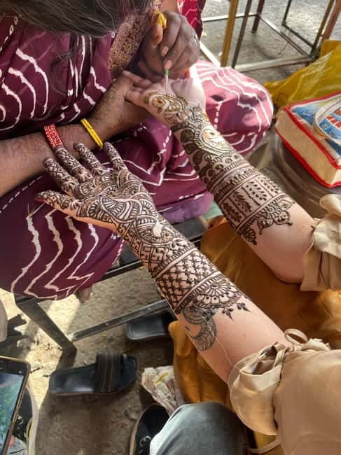 Local breakfast + Flower market + Pink city tour - FAQ