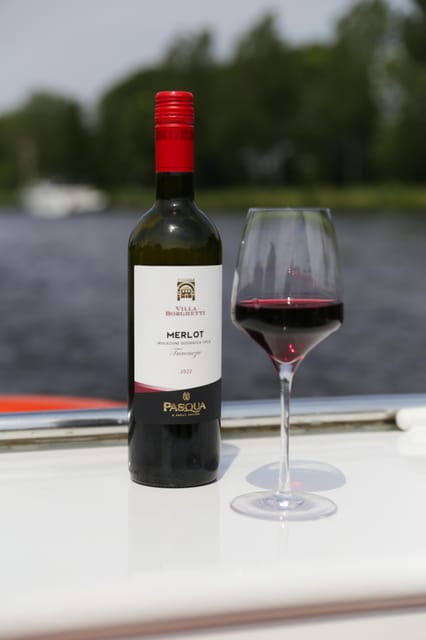 local-cheese-and-wine-cruise-through-haarlem