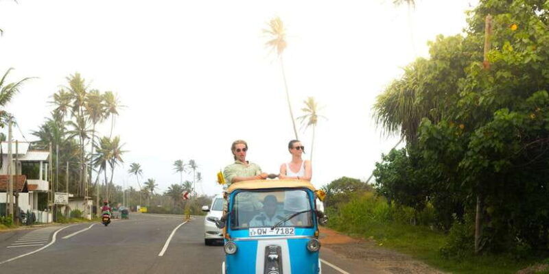 local-cultural-tour-by-modern-tuk-tuk
