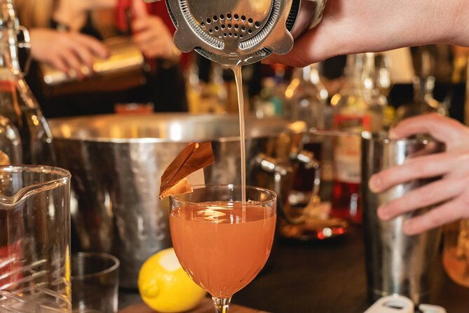 local-distillery-cocktail-class-skyline-views-and-city-history