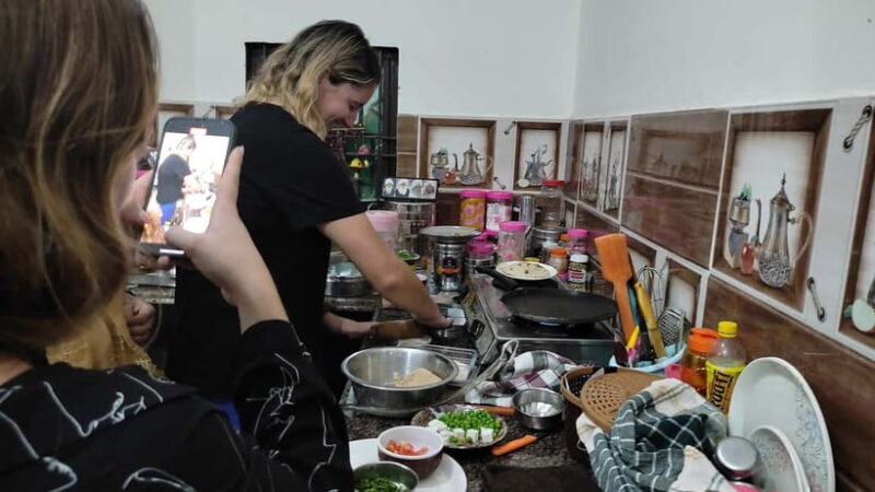 Local Food Tour with Cooking Class in Home Agra - Key Points