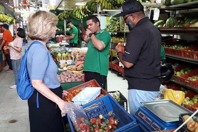 local-fruit-and-market-places-tour