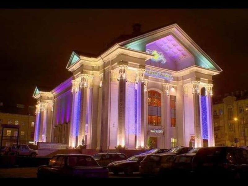 Local Guide of Vilnius Nightlife Private Tour - What to Expect from the Night Out