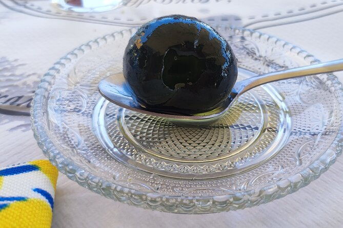 local-home-cooking-a-taste-of-the-greek-islands-in-athens-2