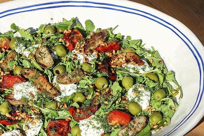 local-honey-to-table-tasting-and-lunch-experience