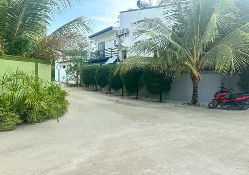 Local island(Himmafushi) tour from Male'/ Hulhumale Maldives - Key Points