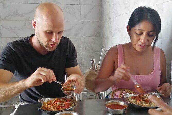 Local Oriental Food Tour from Cairo or Giza hotels - Key Points