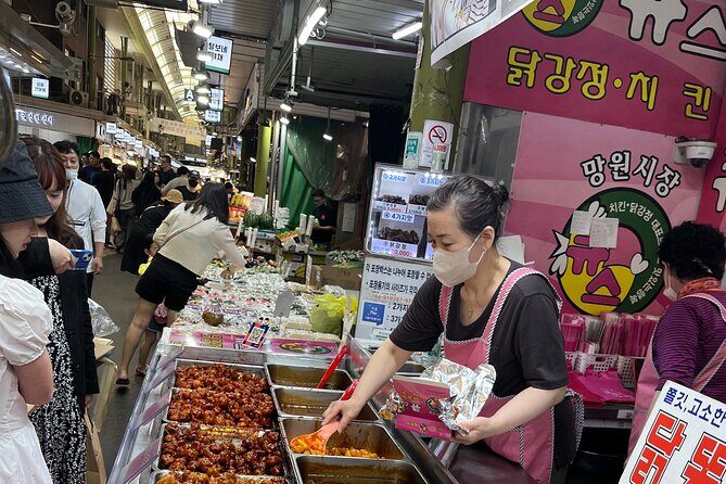 Local Seoul Tour at Traditional Market with Han River Picnic - The Experience in Detail
