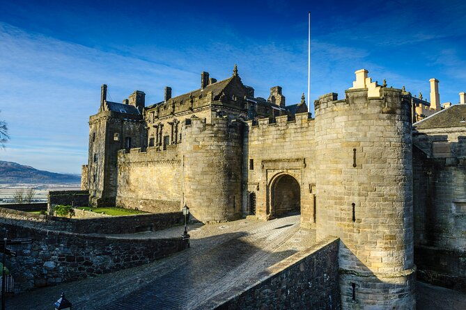 loch-lomond-national-park-stirling-castle-full-day-tour