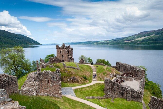 loch-ness-urquhart-castle-private-day-tour-with-scottish-local