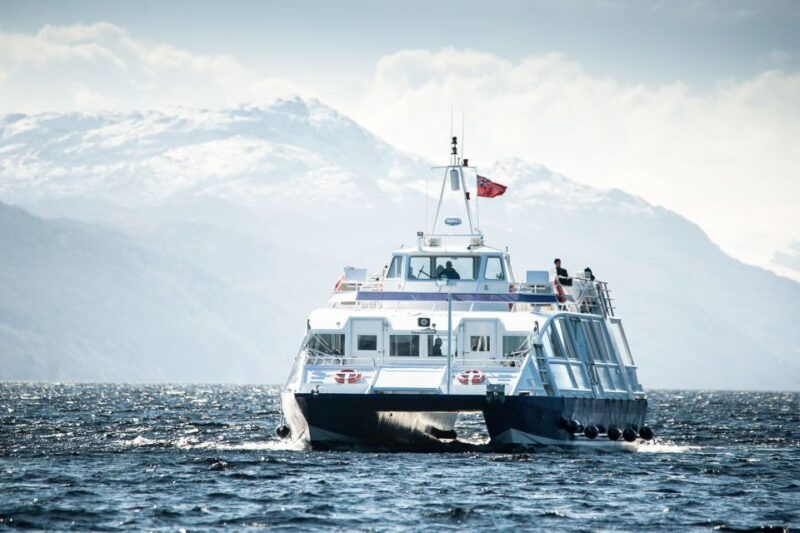 loch-ness-urquhart-castle-round-trip-cruise