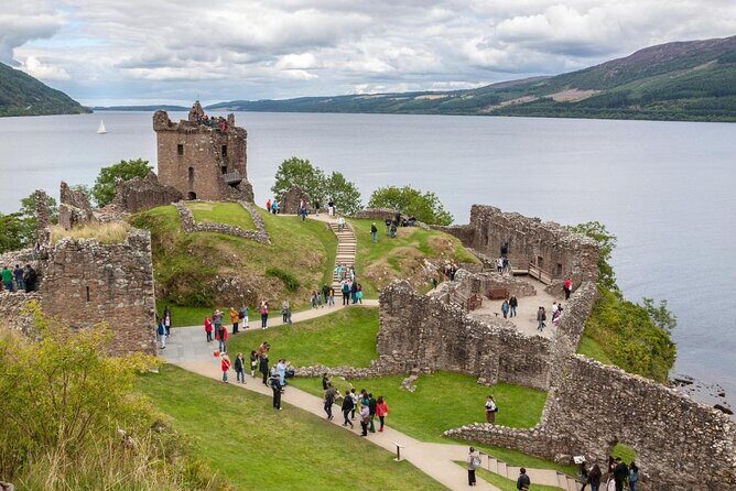 Loch Ness Urquhart Culloden Clava Cawdor Whisky tasting Inverness - An In-Depth Look at the Highland Adventure