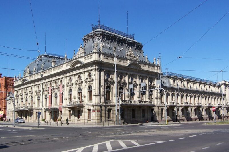 Lodz Old Town Manufaktura Highlights Private Walking Tour - Practical Details