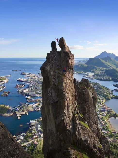 Lofoten: Climb Svolværgeita with a certified tour guide and experience the adventure! - The Experience: What Travelers Can Expect
