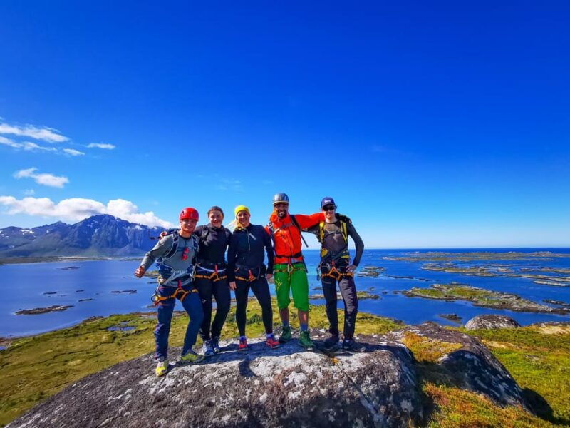 lofoten-full-day-combo-tour-kayaking-and-rappelling