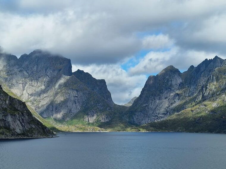 lofoten-reine-hamnoy-and-skariskoya-photo-tour