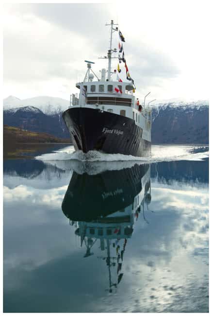 Lofoten Svolvær: Lunch cruise to Skrova & Henningsvær - Setting Sail on a Journey Through Lofoten’s Waters