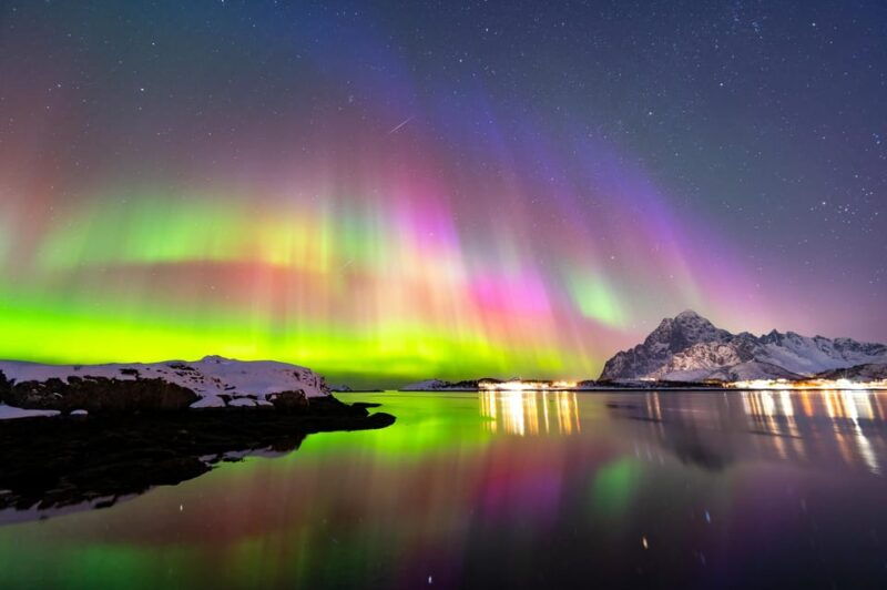 lofoten-the-aurora-jaeger-northern-lights-hunt-with-local