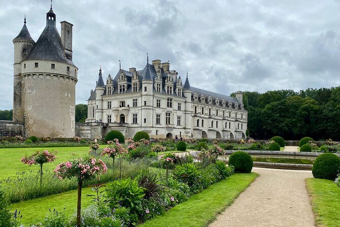 loire-castles-chenonceau-chambord-2-wineries-private-trip