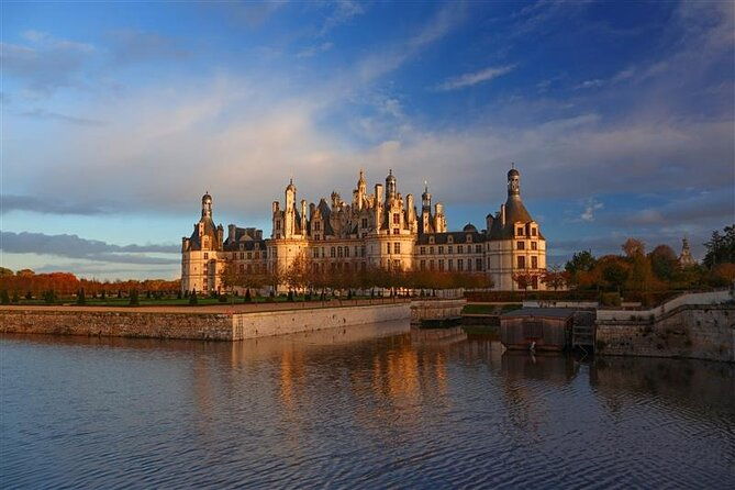 loire-castles-day-trip-and-wine-tasting-private-trip-from-paris