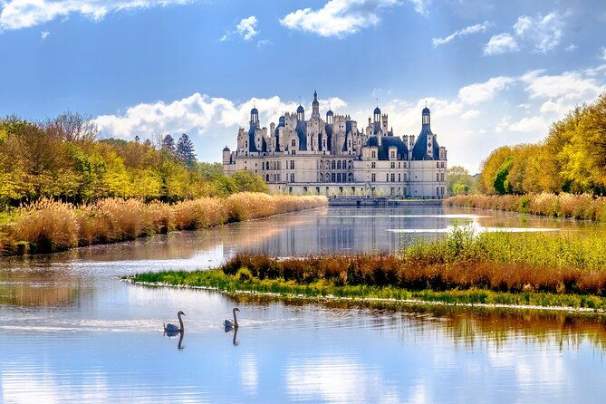 loire-valley-castles-day-trip-from-paris-with-wine-tasting