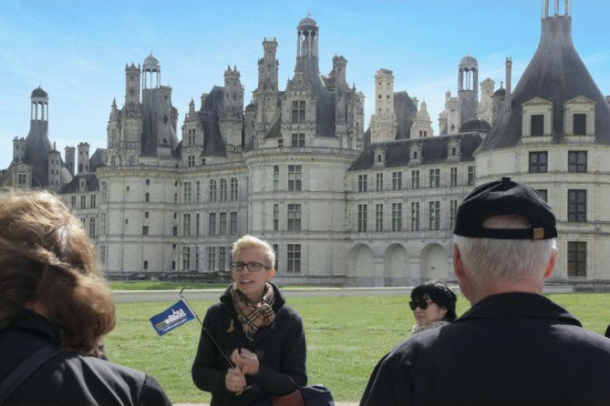 loire-valley-castles-day-trip-from-paris-with-wine-tasting