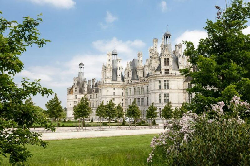 loire-valley-castles-vip-private-tour-from-paris-3-castles