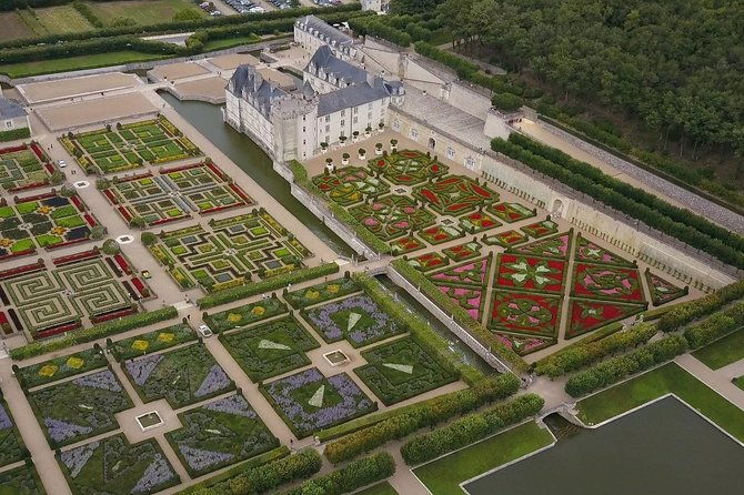 loire-valley-day-from-amboise-azay-le-rideau-villandry-winery