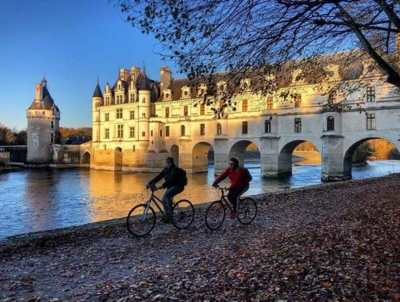 loire-valley-royal-getaway-e-bike-ride-stay-in-a-chateau