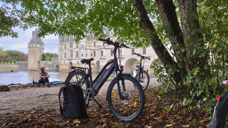 loire-valley-royal-getaway-e-bike-ride-stay-in-a-chateau