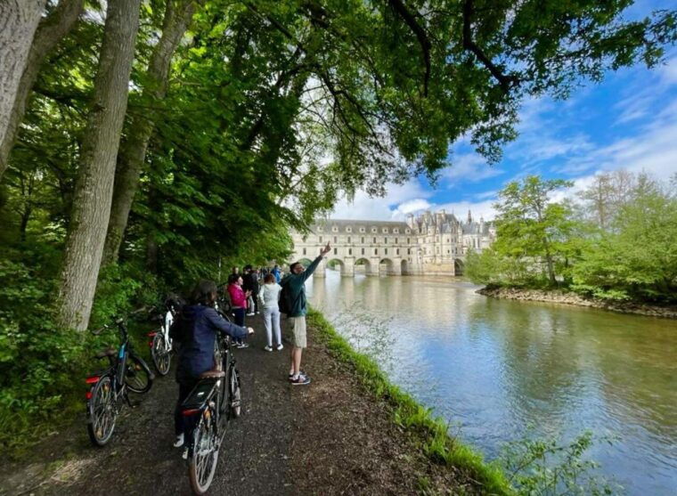 loire-valley-royal-getaway-e-bike-ride-stay-in-a-chateau