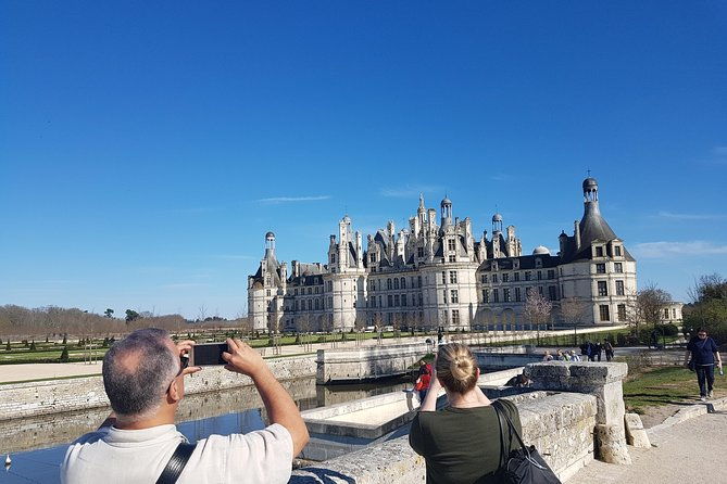 loire-valley-tour-chambord-and-chenonceau-from-tours-or-amboise