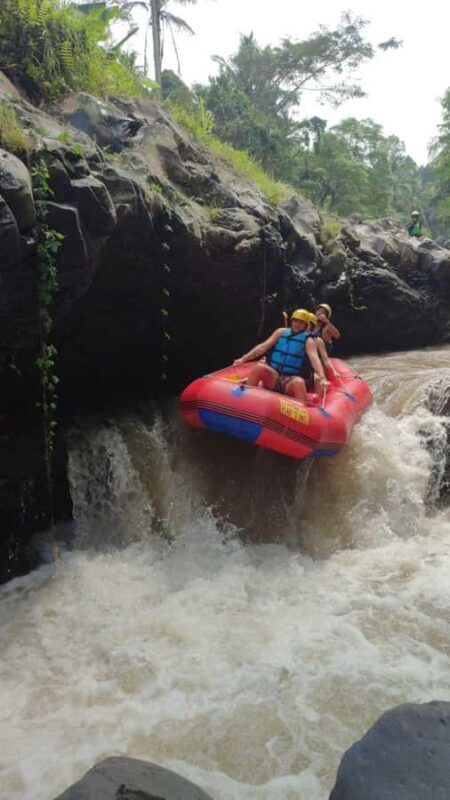 Lombok : Islamic Centre, Balinese Temple end River Rafting - The Itinerary Breakdown